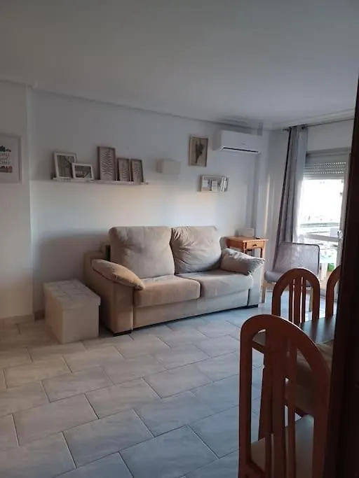 Apartamento Acogedor Y Bien Situado フエンヒロラ